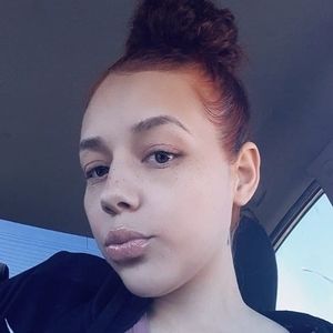 Meet your Posher, Lai'onna